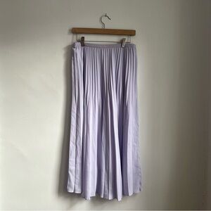 Pleated Uniqlo lavender maxi skirt